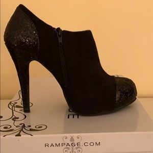 Black booties with sequin heel and toe